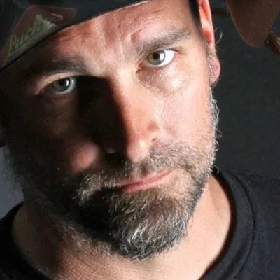 Nate Wessel — 滑板公园设计师